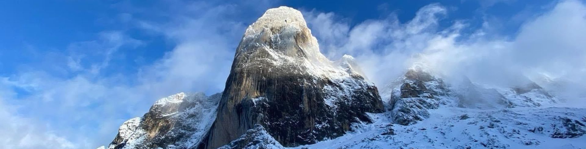 Guardas del Refugio de Urriellu - Refugio de Urriellu Refugio de Urriellu, Naranjo de Bulnes